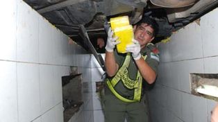 Destituyen a un policía santafesino que trasladaba 32 kilos de cocaína