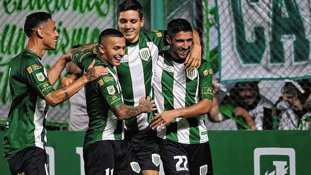 Banfield goleó 3-0 a&nbsp;Gimnasia Esgrima La Plata&nbsp;por la fecha 3 de la zona 1