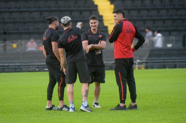 Los jugadores de Patronato en la previa.