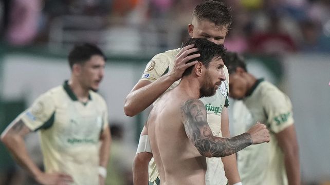 Lionel Messi enfrentará a PSG en los octavos de final del Mundial de Clubes. (Foto AP/Lynne Sladky)
