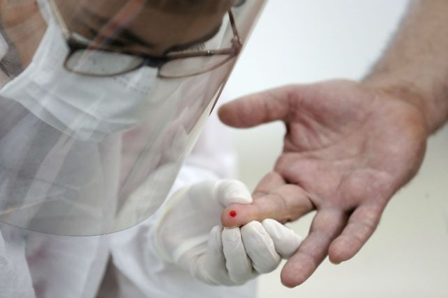 Otras 381 personas murieron en Argentina y 16.546 fueron diagnosticadas con coronavirus