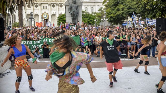 Marzo: una cada 12 horas