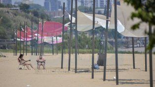 Avanzan los trabajos de recuperación de la playa del balneario Thompson