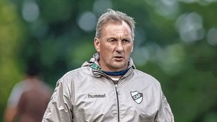 Claudio Spontón dio un paso al costado como DT de Platense