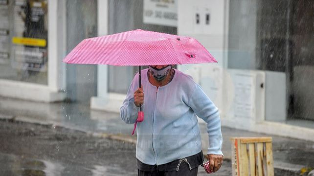Este lunes habrá neblina y lluvias. El Servicio Meteorológico Nacional (SMN) prevé paulatino aumento de temperaturas promedio a mitad de semana.&nbsp;