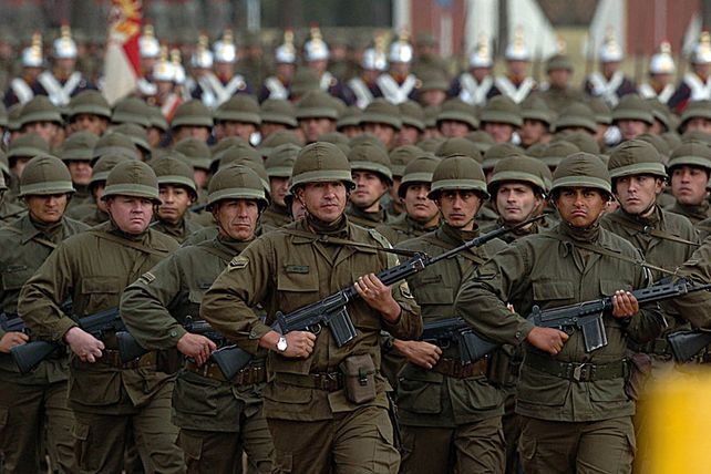 Un militar le quebró el brazo a su ex mujer y lo echaron de las Fuerzas Armadas