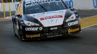 Súper TC2000: comienza la acción en el renovado circuito callejero de la ciudad de Santa Fe