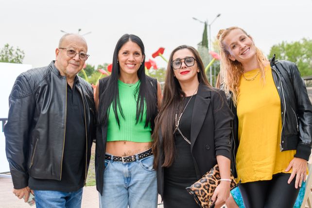 Juan Acuña, Laura Álvarez, Cintia Almirón y Nadia Finkelstein.