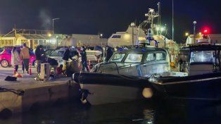 Grecia: al menos 15 muertos al chocar una lancha con inmigrantes y la guardia costera