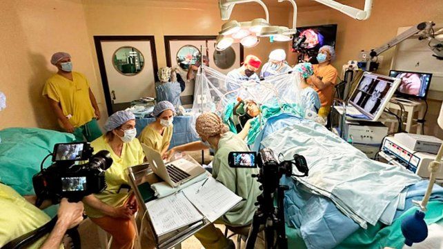 Hospital público: cirugía cerebral con mapeo de emociones