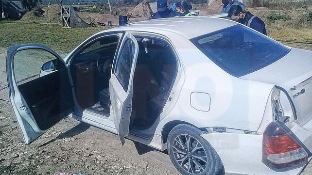 Robaron un auto de la casa y tras ser chocado, lo recuperaron