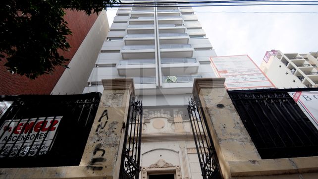 Dos obreros cayeron de un 4 piso luego que se desplomara un montacargas