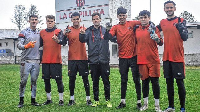 Todos los arqueros de Patronato que participaron en el torneo interno.