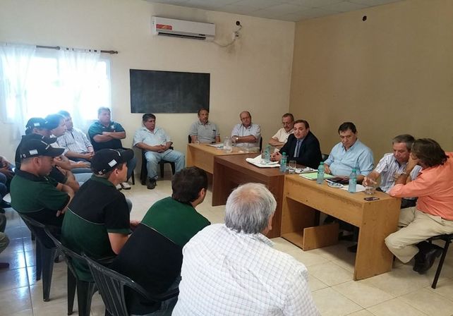 Genesini durante la audiencia entre trabajadores y representantes de la curtiembre SADESA S.A / Foto: Gentileza Prensa Gobierno de la Provincia de Santa Fe