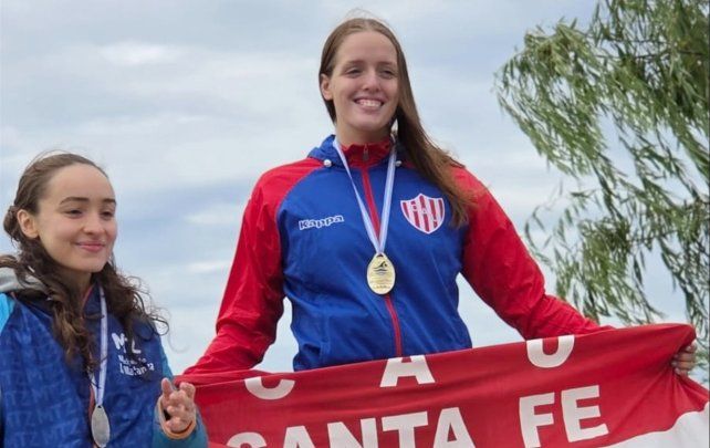 Candela Giordanino se consagró ganadora del circuito nacional de aguas abiertas.