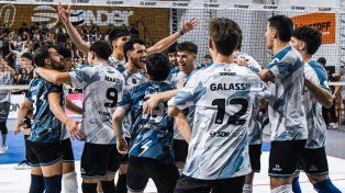 Los jugadores de Sonder celebran tras la gran victoria que lograron frente a Normal 3.