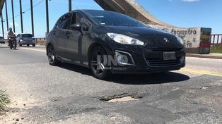 En julio cumplirá 80 años: pozos, grietas y deterioro del Puente Carretero