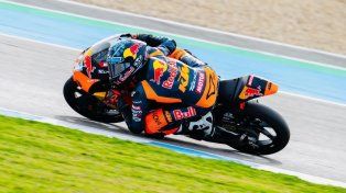 Video: Valentín Perrone tuvo un accidentado debut en Moto 3