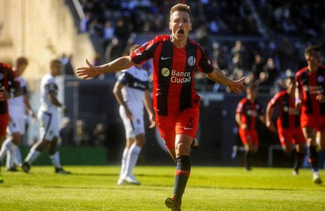 Con un gol de Bruno Pittón, San Lorenzo es líder de la Superliga