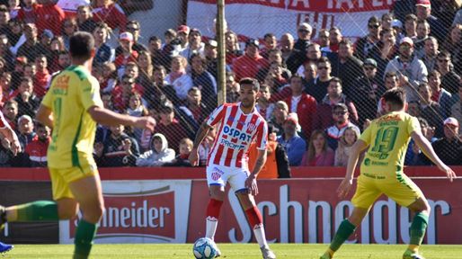 Carabajal : Me gusta tirar caños y jugar de esa forma