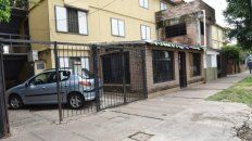 Vega Pérez fue asesinado en la puerta de la casa de su madre, en Magdalena Güemes al 7600. Vega Pérez fue asesinado en la puerta de la casa de su madre, en Magdalena Güemes al 7600.