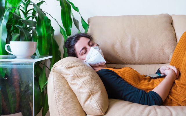 Siete de cada 10 pacientes que tuvieron coronavirus mantienen al menos un síntoma seis meses después
