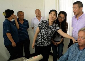 En China, tomaron de rehén a un patrón por demandas gremiales