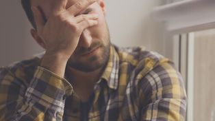 Un tema tabú: la depresión de algunos hombres luego de tener un hijo