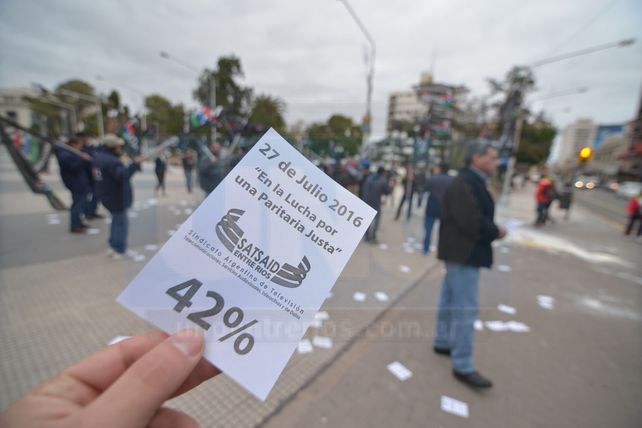 Trabajadores de televisión se movilizaron por un 42% de aumento