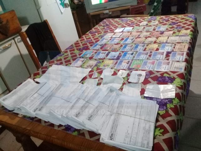 Gestoría trucha. El municipal realizaba todo tipo de trámites.