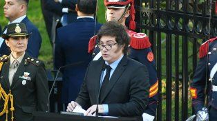 El presidente de la Nación encabezó el acto en Plaza San Martín junto a Patricia Bullrich y sin Victoria Villarruel.