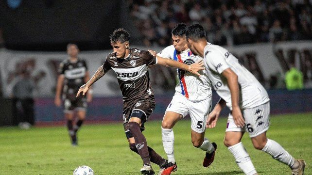 Tigre perdió en el debut de Sebastián Domínguez y el sábado recibirá a Unión.