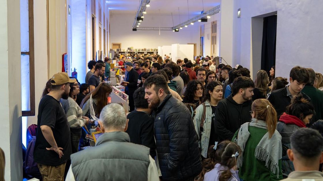 Feria del Libro en Santa Fe: más de 60 mil personas visitaron la 32ª edición, con récord de asistencia y expositores Feria del Libro en Santa Fe: más de 60 mil personas visitaron la 32ª edición, con récord de asistencia y expositores