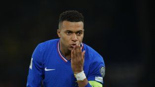Dos goles de Mbappé clasificaron a Francia para el Mundial 2026