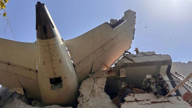 El avión de Air India se estrelló en una zona residencial&nbsp;