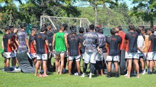 Patronato sale a la cancha para iniciar la serie de amistosos