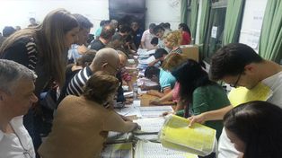 Para que exista ballotage en Santa Fe debe abrirse un debate que la oposición no dio