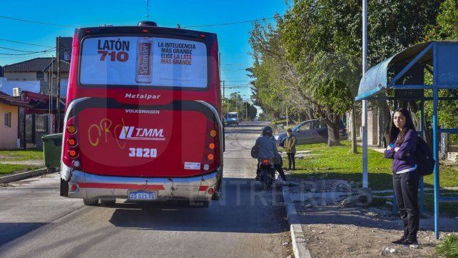 Confirmaron aumento de la tarifa plana de colectivos del área metropolitana
