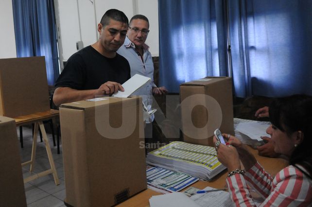 Hoy cierra la votación para que la policía de la provincia elija delegados