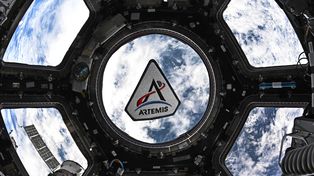 La tripulación de Artemis II transita su segundo día de vuelo hacia la Luna