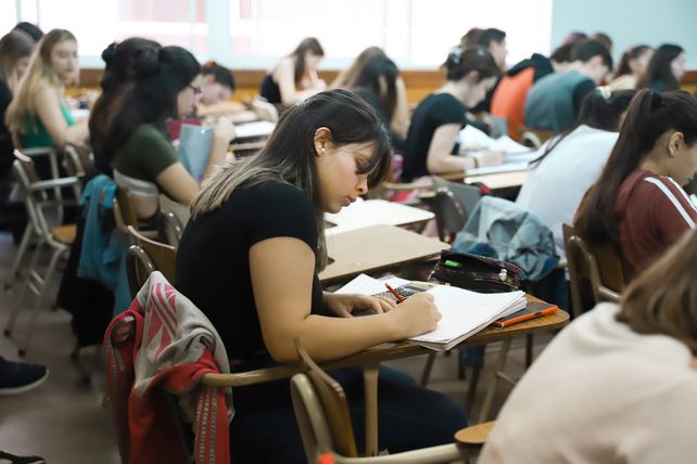 Las carreras de la UNR van camino a un nuevo récord de preinscriptos