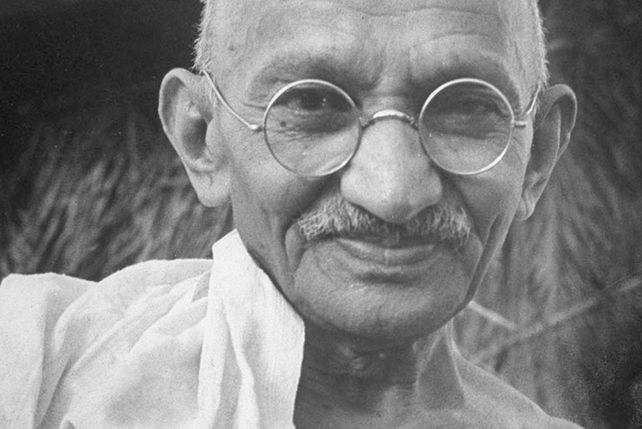 Un hijo de Gandhi, acusado de violar a su hija