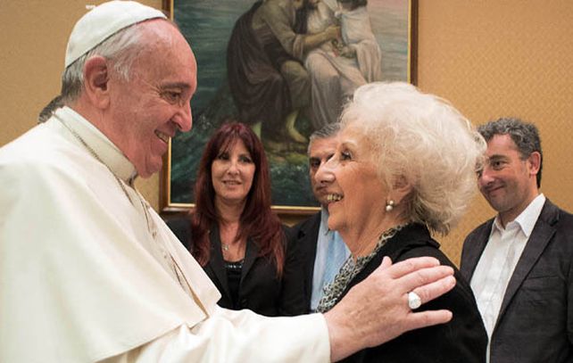 Francisco recibió esta tarde a la presidenta de las Abuelas de Plaza de Mayo.