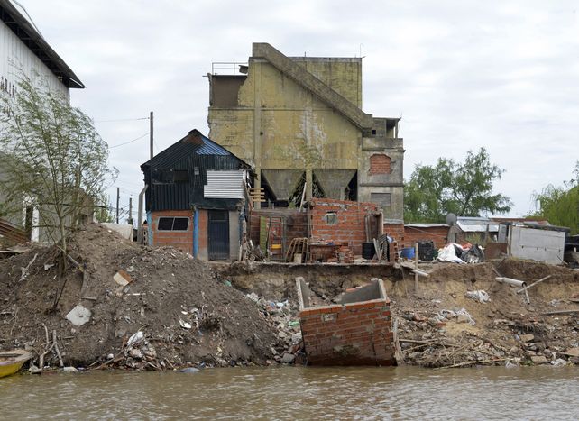 Aguas abajo. Unas treinta familias fueron trasladadas del borde del arroyo Saladillo después de las fuertes lluvias que cayeron en agosto pasado.
