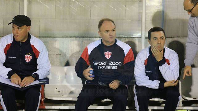 Las fotos del nuevo capítulo de la pesadilla Decana
