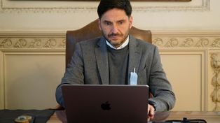 Javier Milei y Maximiliano Pullaro pusieron condiciones para las vacaciones de sus funcionarios. &nbsp;