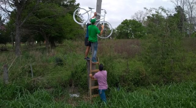 Marcha ciclista: Que esta bicicleta blanca sea la última