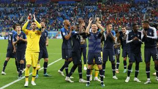 Francia y Croacia juegan por la gloria mundial