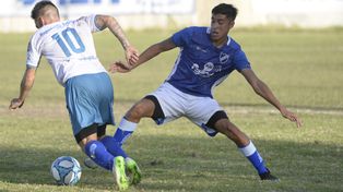 Volvió a marcar: Joaquín Sosa anotó el tanto del albo ante Sportivo Barracas y en la fecha pasada hizo lo propio ante Puerto Nuevo.&nbsp;