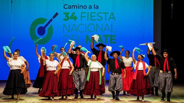Bailarines entrerrianos se presentaron en el Teatro 3 de Febrero